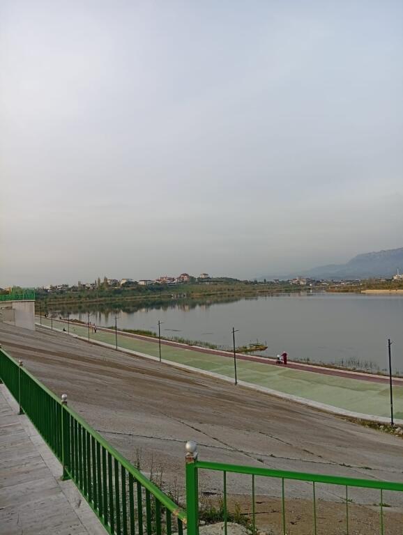 Shitet Apartament 2+1 në Paskuqan Mundësi Ideale për Investim dhe per Jetese.