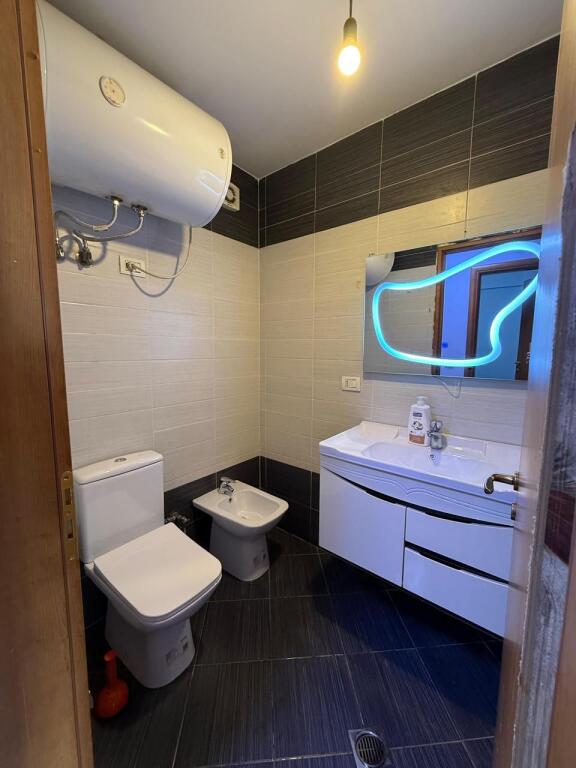 🏡 APARTAMENT 2+1 ME QIRA – KOMUNA E PARISIT
