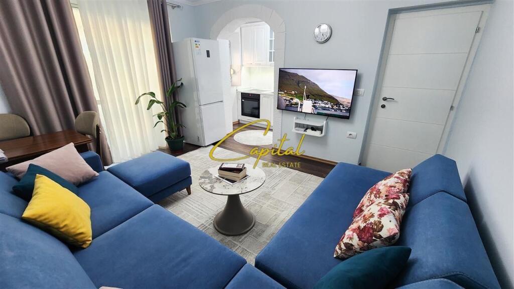 APARTAMENT ME QERA 1+1 SHKOLLA E BALETIT 50.000 LEKE