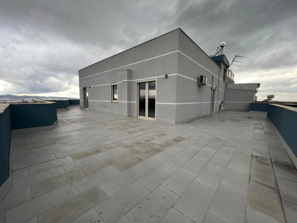 Penthouse me qera 2+1+2 Fresk,Prane kompleksit Rafaelo