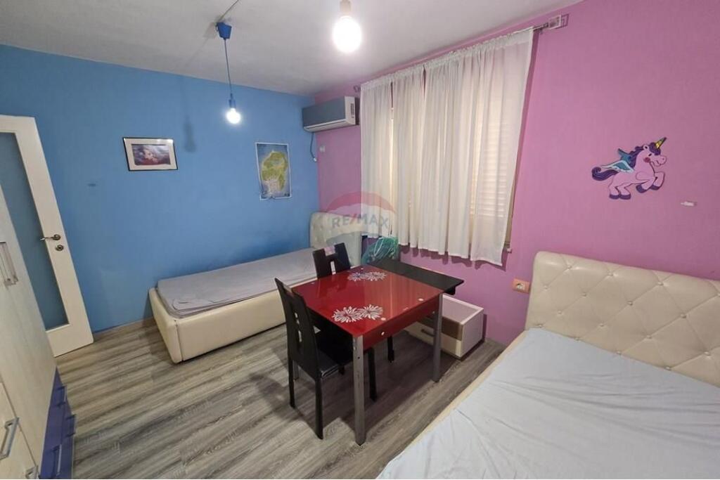 Apartament - Për Qira - Ambasada Amerikane