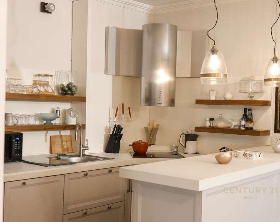Apartment 3+1 for sale in the heart of Blloku