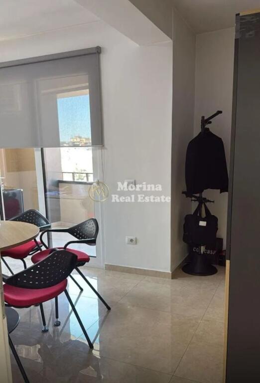 Affitto, Locale Commerciale, Myslym Shyri, 1400 Euro/Mese