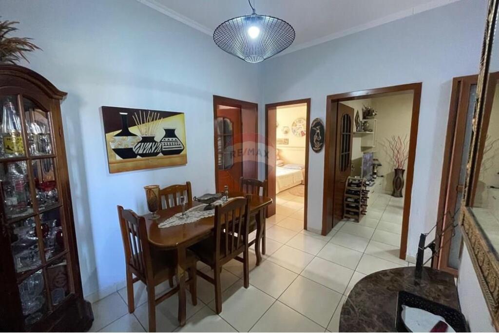 Shitet Apartament tek Ish Tregu Elektrik