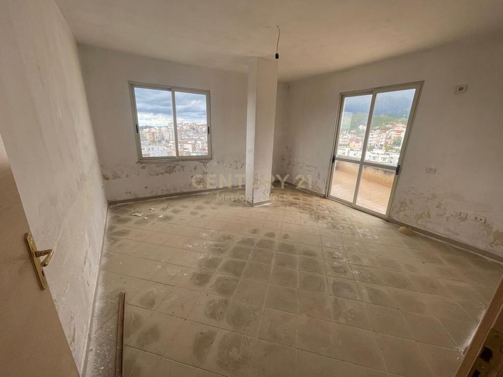Apartment 2+1 with Veranda for Sale, in Fresk 150,000 €