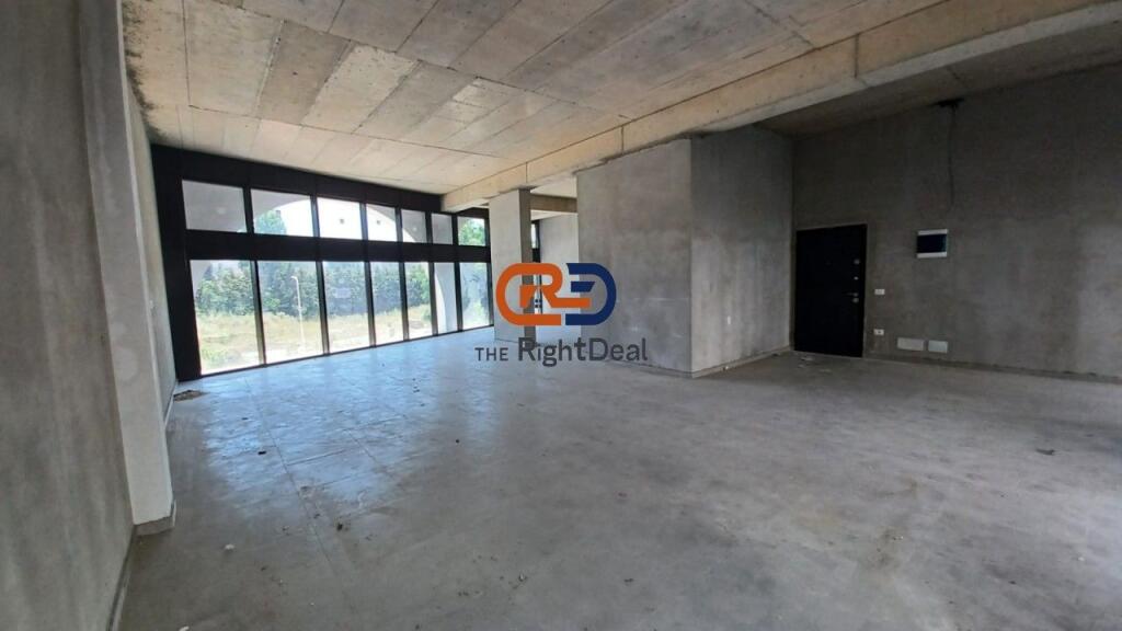 At River Residence, Business Unit For Rent, With Regular Floor Plan And Glass Facade!!!