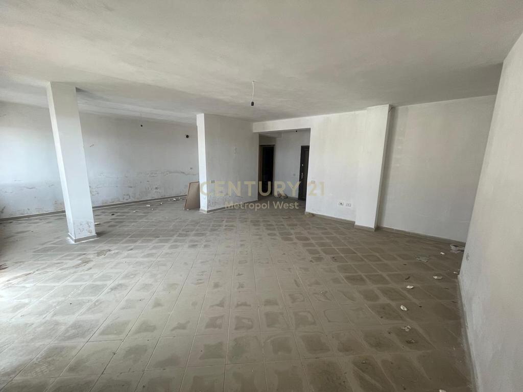 Apartment 2+1 with Veranda for Sale, in Fresk 150,000 €