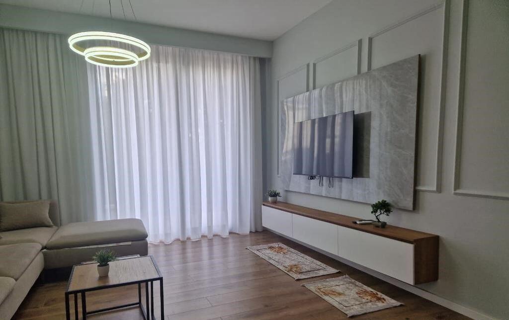 Shitet Apartament Premium 1+1 me Verandë &amp; Post Parkimi – Investim Ideal pranë Pazarit të Ri!