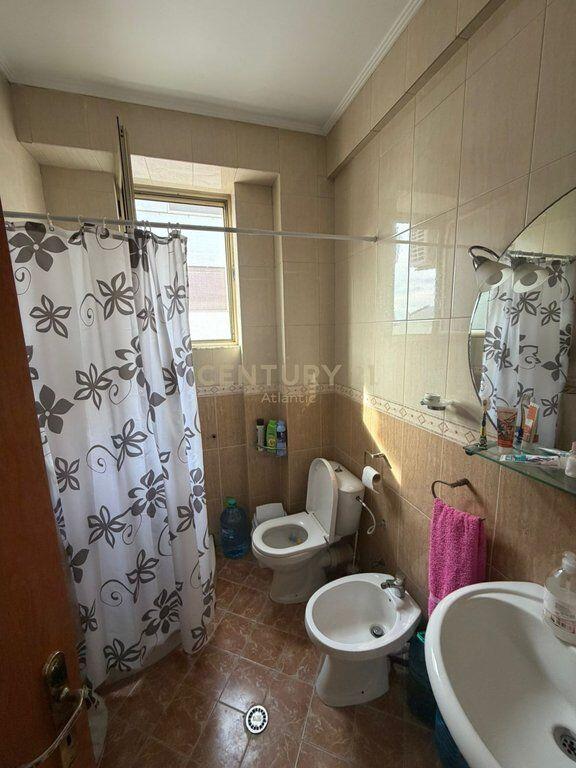 SHITET APARTAMENT 1+1 NE GOLEM PRANE DETIT