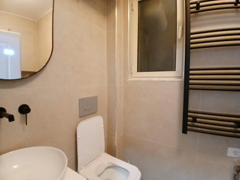 Jepet Me Qera Apartament 1+1+1 Ballkon