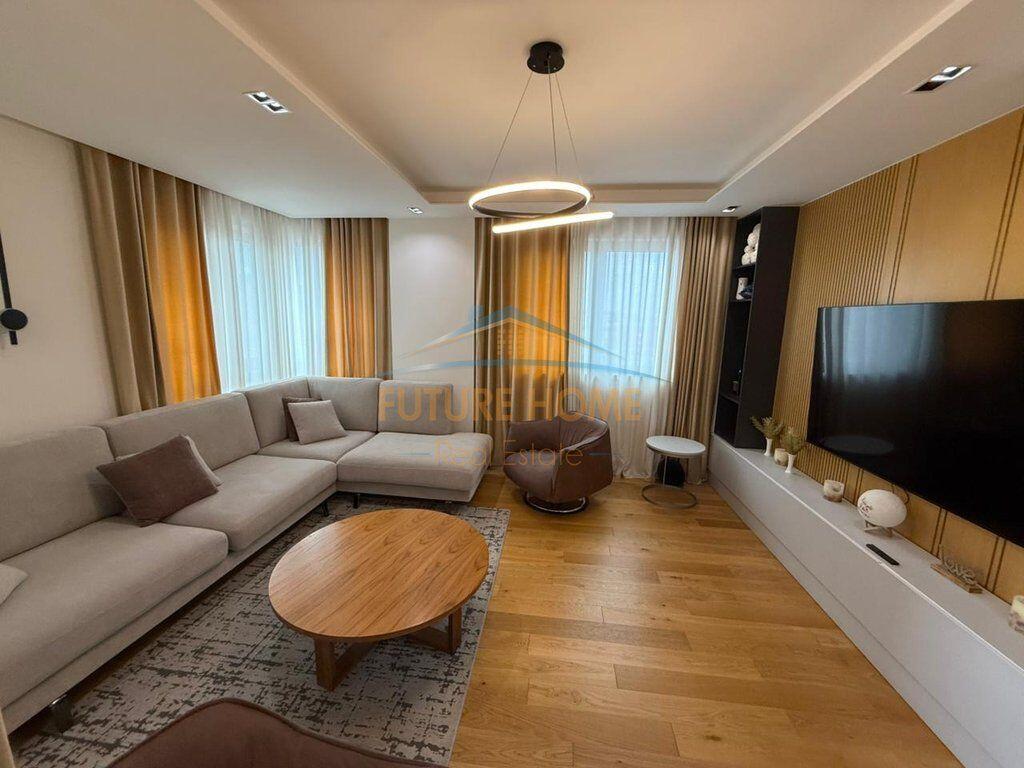 Apartament 3+1+3+ Post Parkimi Unaza e Re , Tiranë