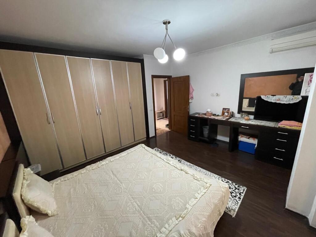 Apartament per shitje 2+1+2 Kompleksi Colombo