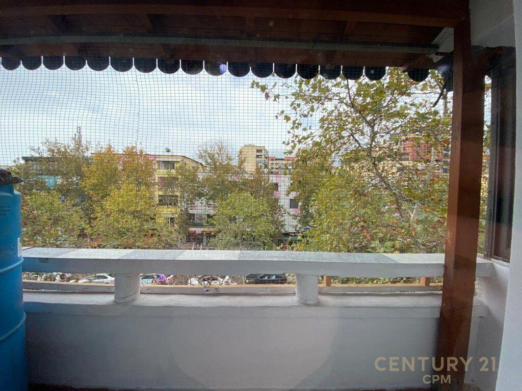 TEK 21 DHJETORI JAPIM ME QIRA APARTAMENT 2+1