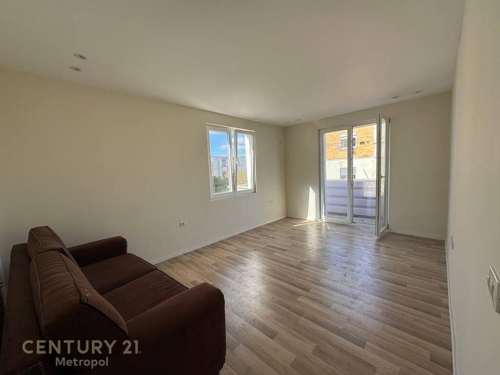 2+1 apartment for sale near Mine Peza street