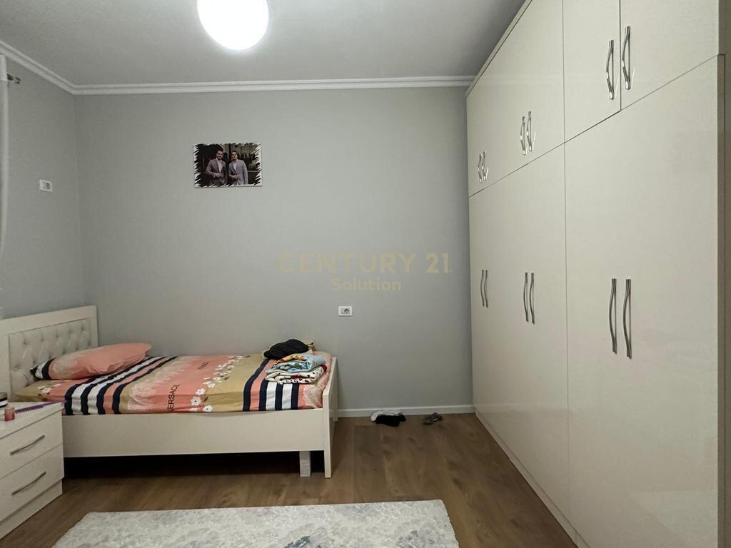 APARTAMENT 2+1+2 TUALETE PER QIRA NE ASTIR!