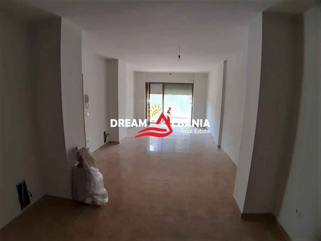 Office for rent in Bllok near Sky Tower in Tirana (ID 4261775)