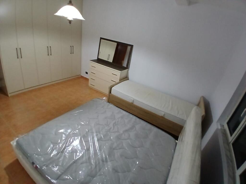 Jepet Me Qera Apartament 1+1+1 Ballkon
