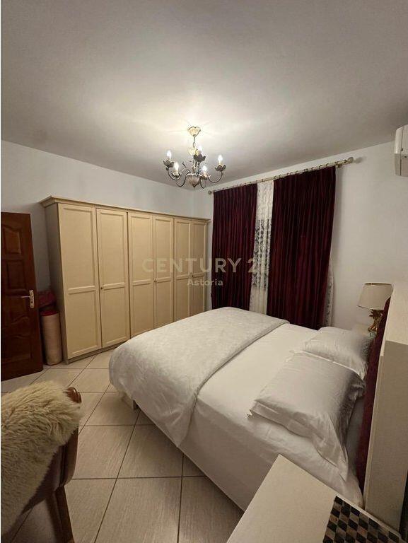 Villa for sale in Kinostudios, near the Grand Ring – Invest in comfort and privacy.