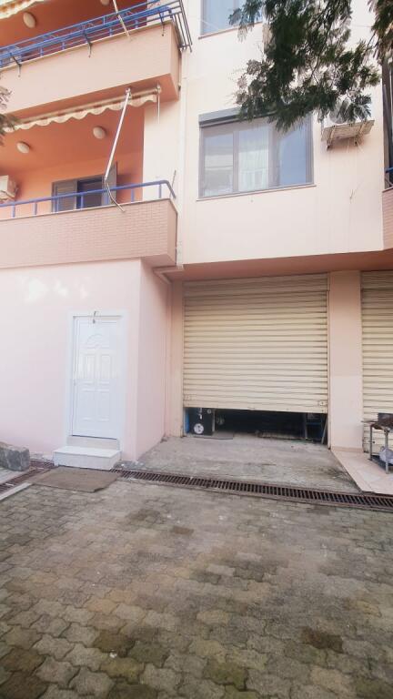 🏖️ Vendesi appartamento 1+1 con possibilità di garage – Miami Beach, Golem