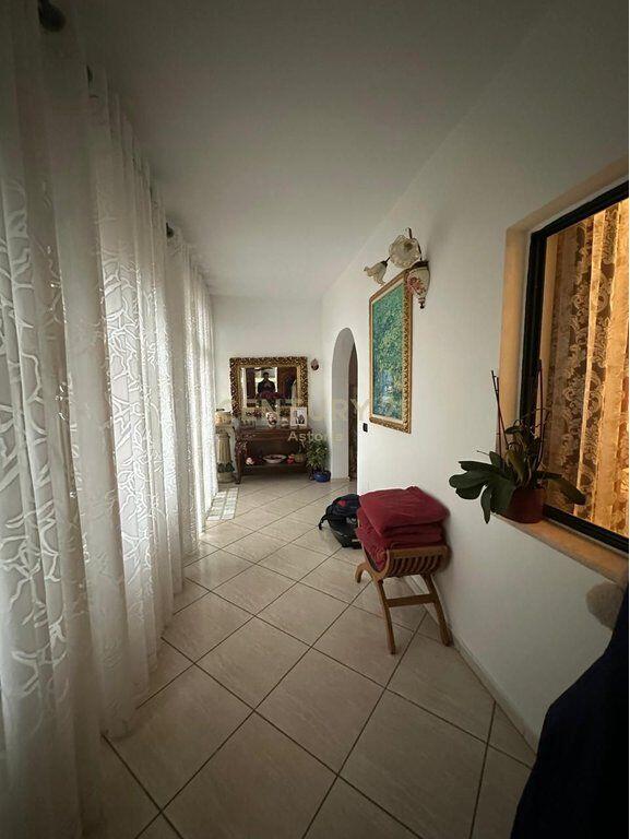 Villa for sale in Kinostudios, near the Grand Ring – Invest in comfort and privacy.