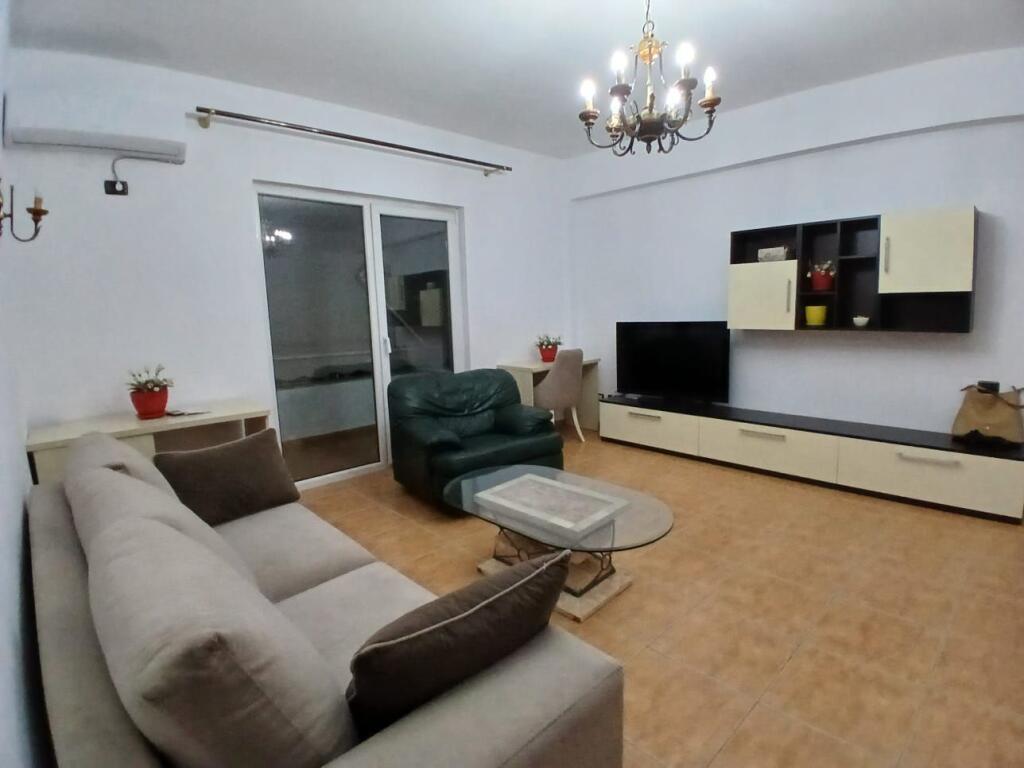 Jepet Me Qera Apartament 1+1+1 Ballkon