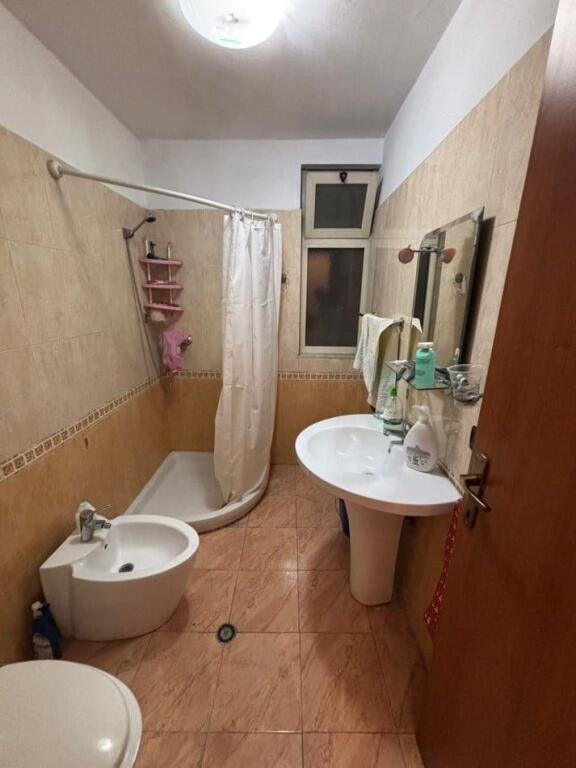 Appartamento In Affitto 2+1 A Myslym Shyr (ID B2201586) Tirana​