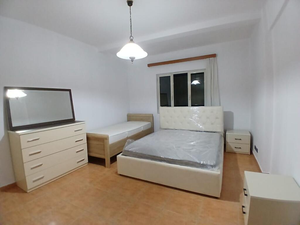 Jepet Me Qera Apartament 1+1+1 Ballkon