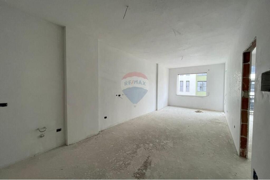 Apartament 1+1 per shitje ne Paskuqan!