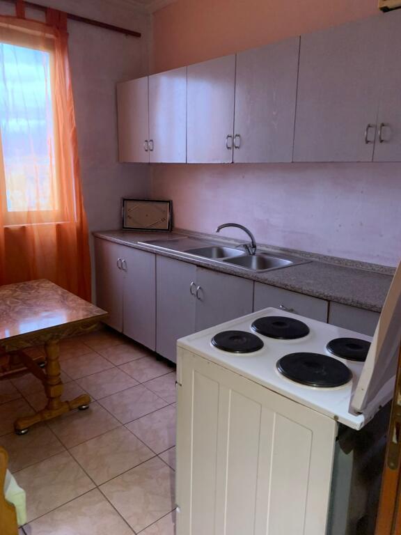 APARTAMENT ME QERA 3+1