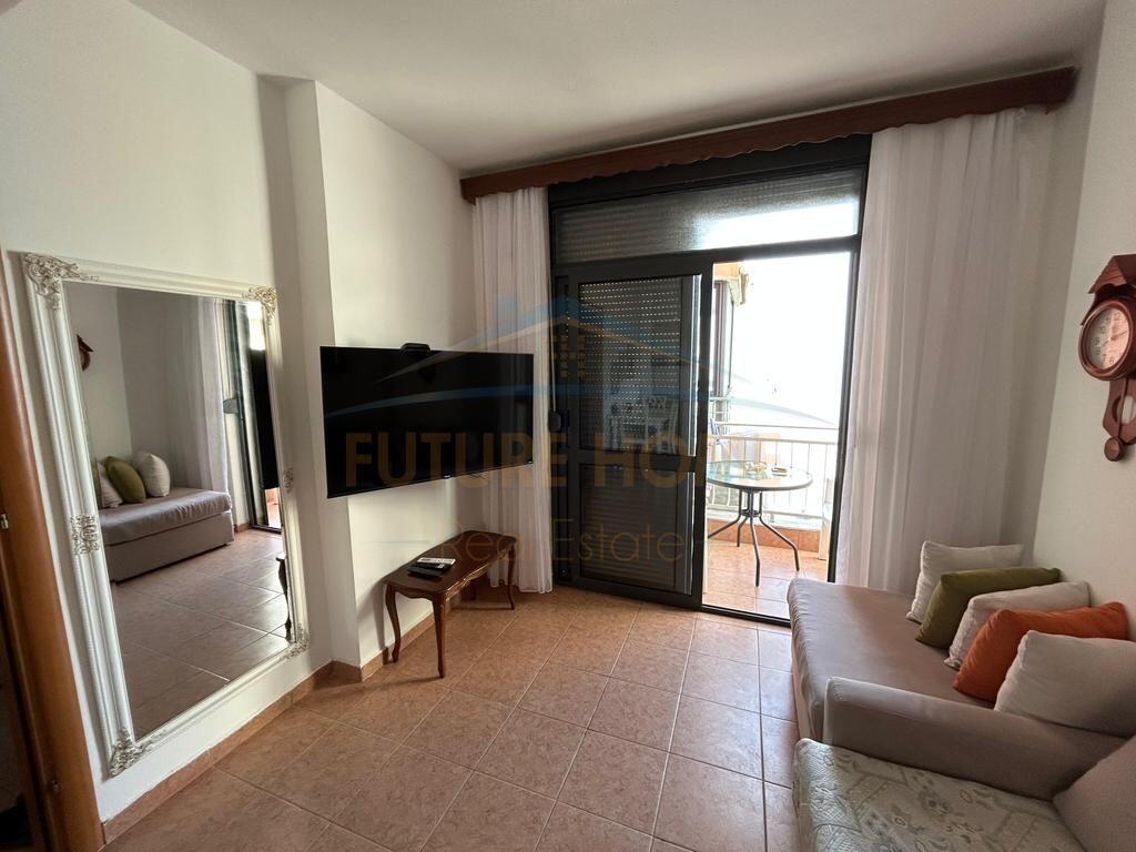 In vendita, Appartamento 1+1, Shkëmbi Kavajës