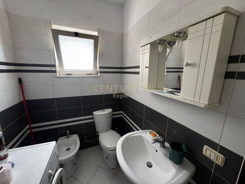 Apartament 1+1 me qira në rrugën Mine Peza