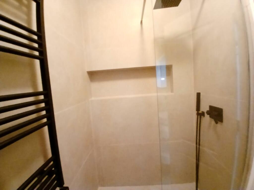Jepet Me Qera Apartament 1+1+1 Ballkon