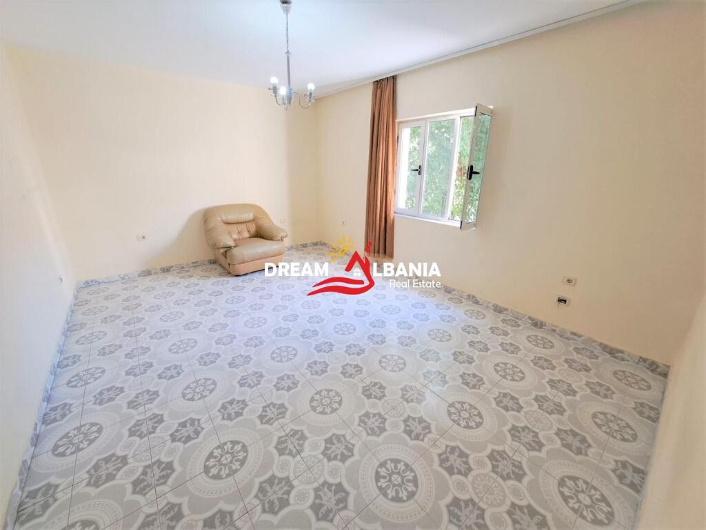 3+1 apartment for sale near the Electric Market near the Museum of Natural Sciences in Tirana (ID 4139150)
