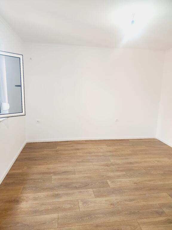 Apartment 2+1 for sale at Ali Demi!