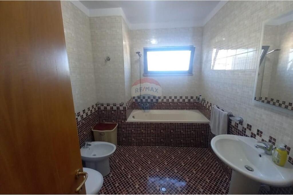 Apartament per Qira te Zogu i Zi