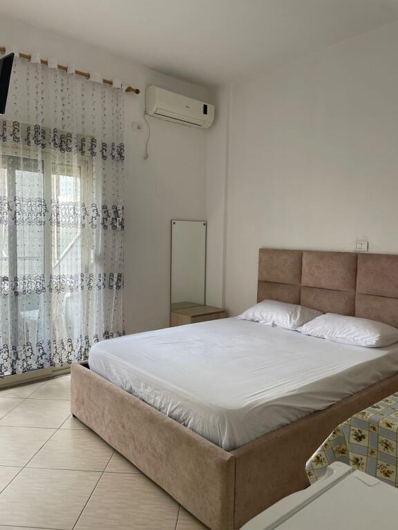 🏡 DHOMË ME QIRA – Plazh, Durrës