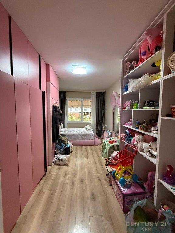 SHESIM APARTAMENT 2+1+2 PRANE KIKA 2