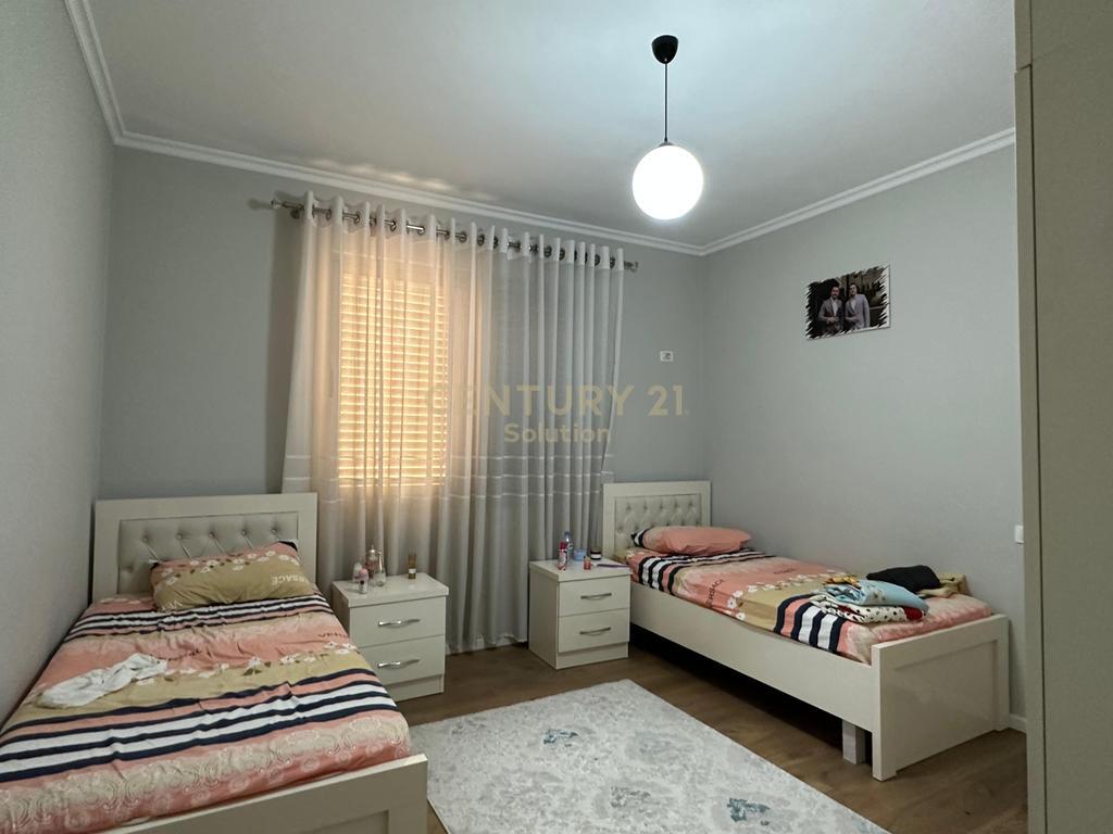 APARTAMENT 2+1+2 TUALETE PER QIRA NE ASTIR!