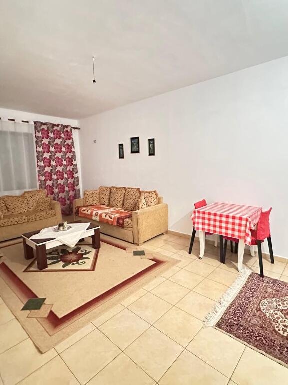 APARTAMENT 1+1 per shitje Astir