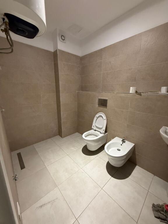 UFFICIO IN AFFITTO 75 M2 CENTRO 550 EURO