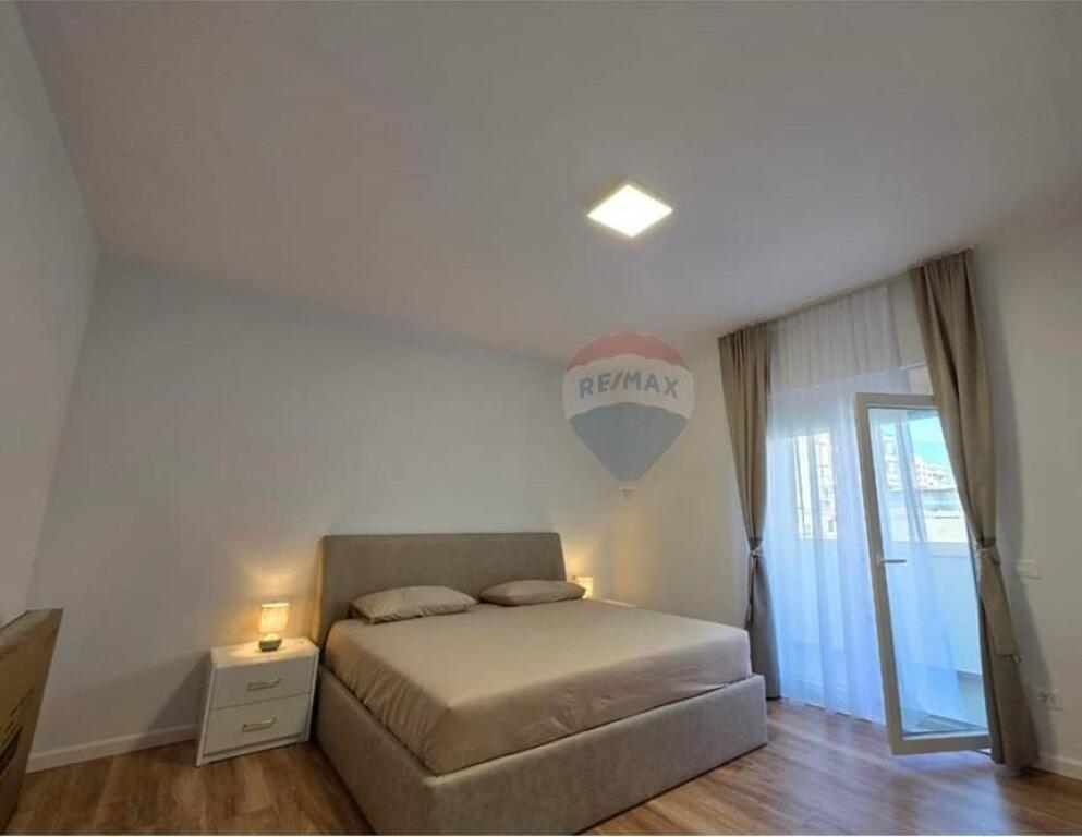 Apartment 2+1 for rent at Petro Nini