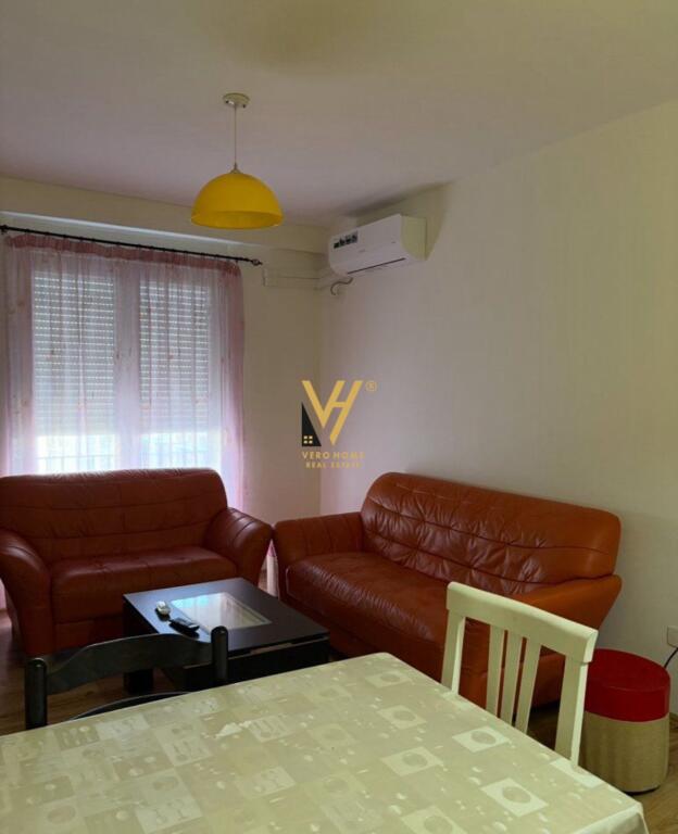 JEPET APARTAMENT 1+1+BLK ME QIRA TE QYTETI STUDENTI 520 EURO