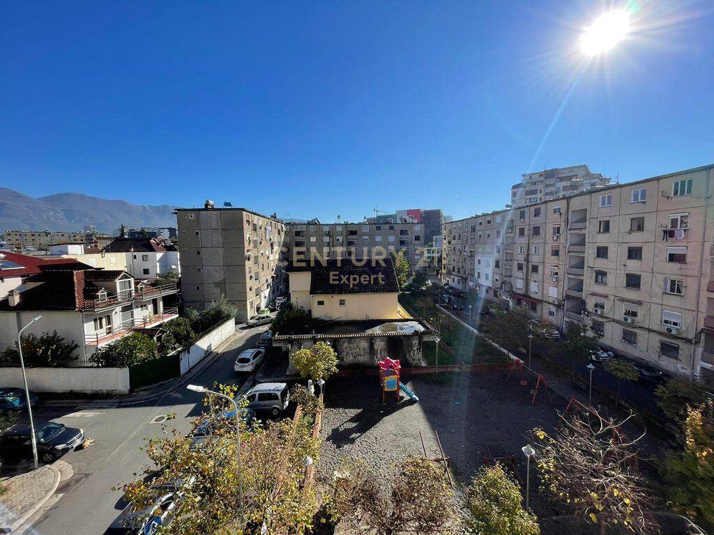 SHESIM APARTAMENT 2+1 PRANE KMY-se NE LAPRAKE !!