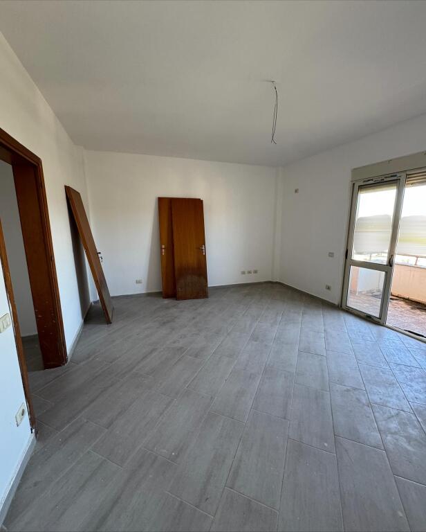 💥Appartamento 2+1 in vendita sul lungomare Josif Budo, Kavaje💥