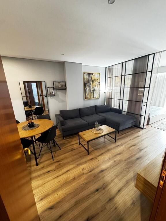 Apartment 2+1, Kavaja Street (Globe)!