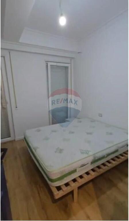 SHITET APARTAMENT 2+1 TEK MATERNITETI I RI-BRRYLI