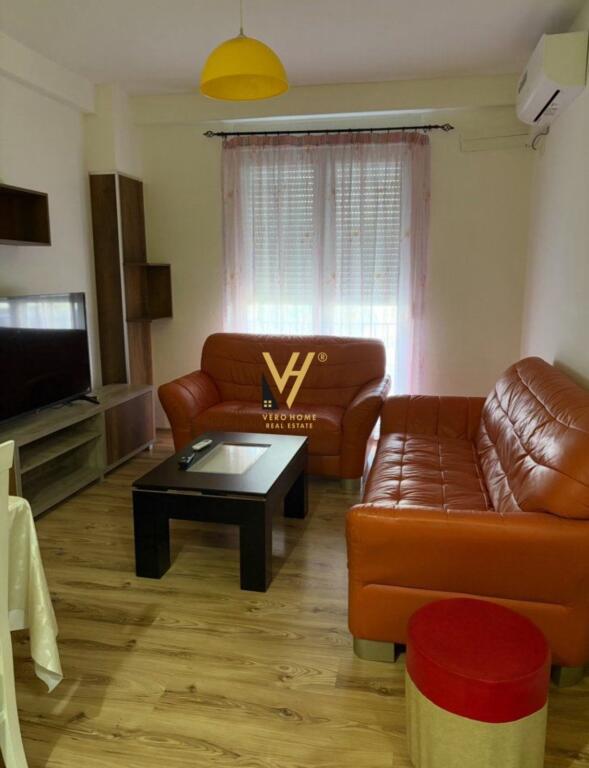 JEPET APARTAMENT 1+1+BLK ME QIRA TE QYTETI STUDENTI 520 EURO