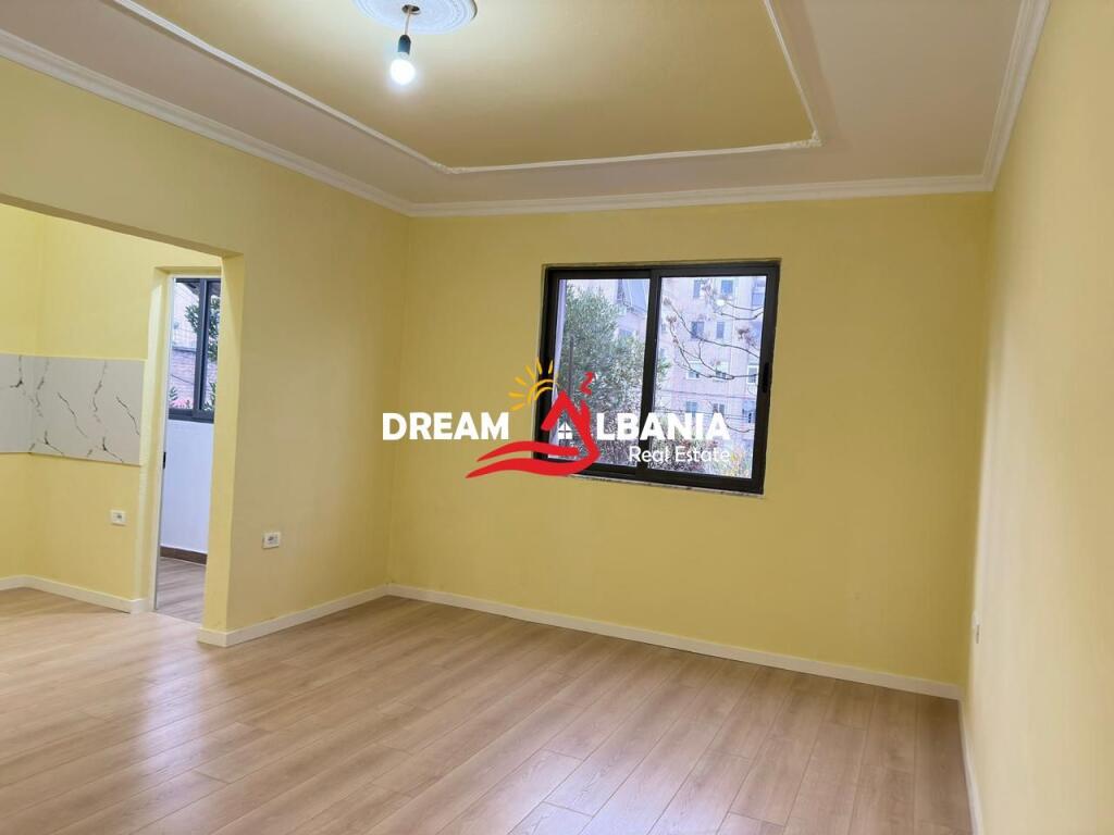 Appartamento 1+1 in vendita presso la Scuola Bajram Curri (ID 4119449)
