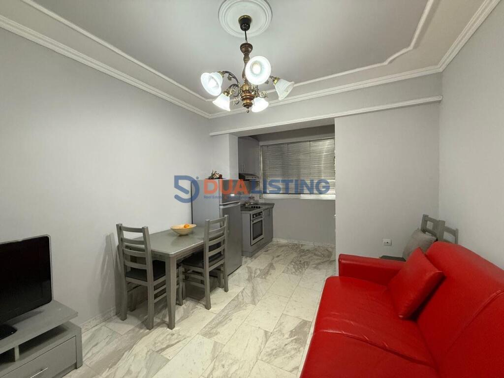 Qira, Apartament komod 1+1 prane Stadiumit Dinamo