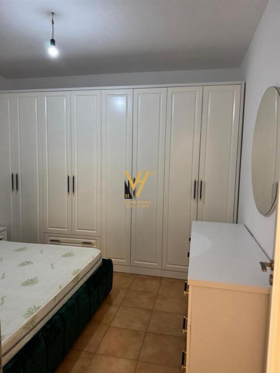 JEPET APARTAMENT 2+1+BLK ME QIRA NE YZBERISHT 450 EURO